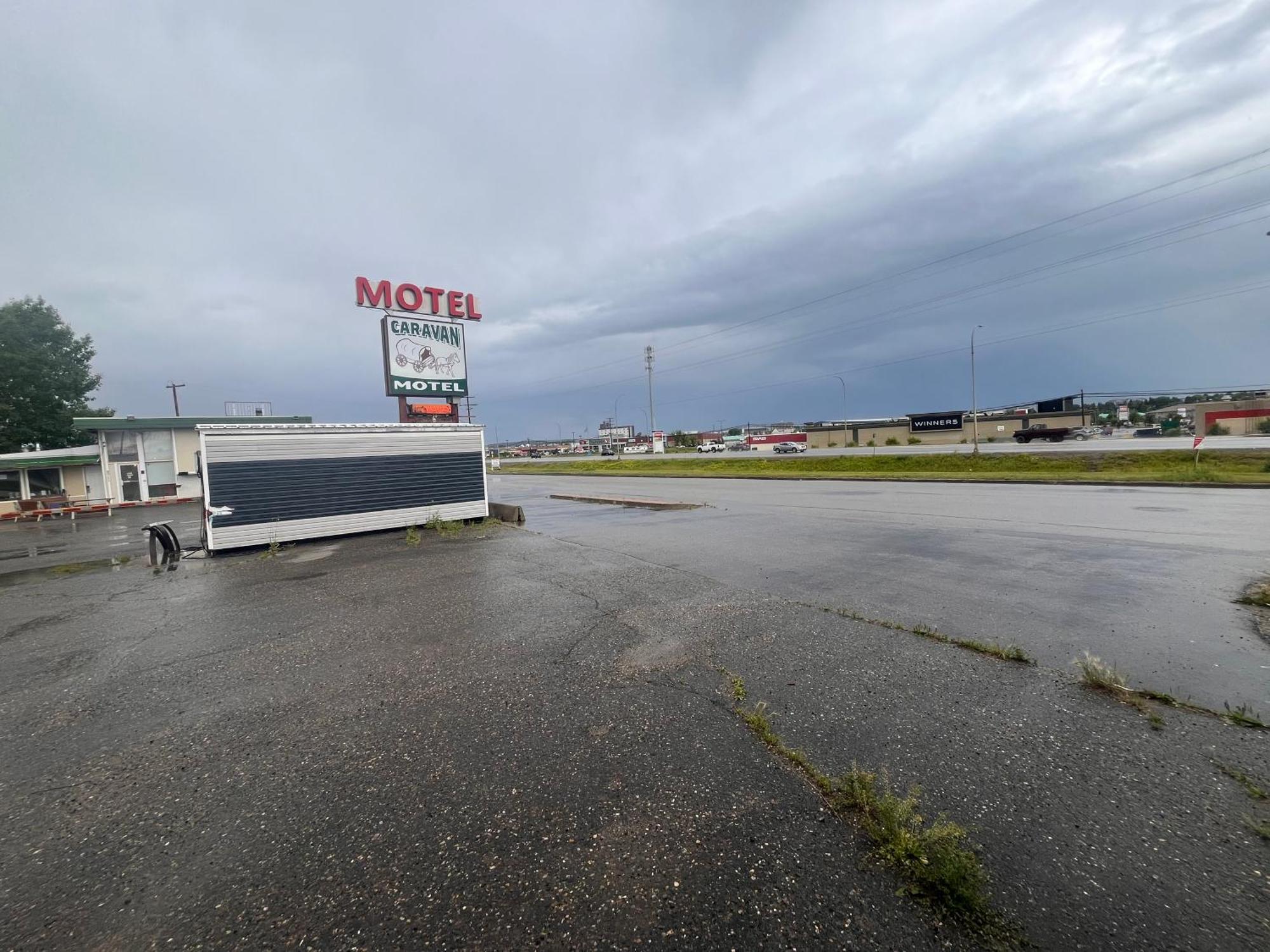 Caravan Motel Fort St. John Exterior foto